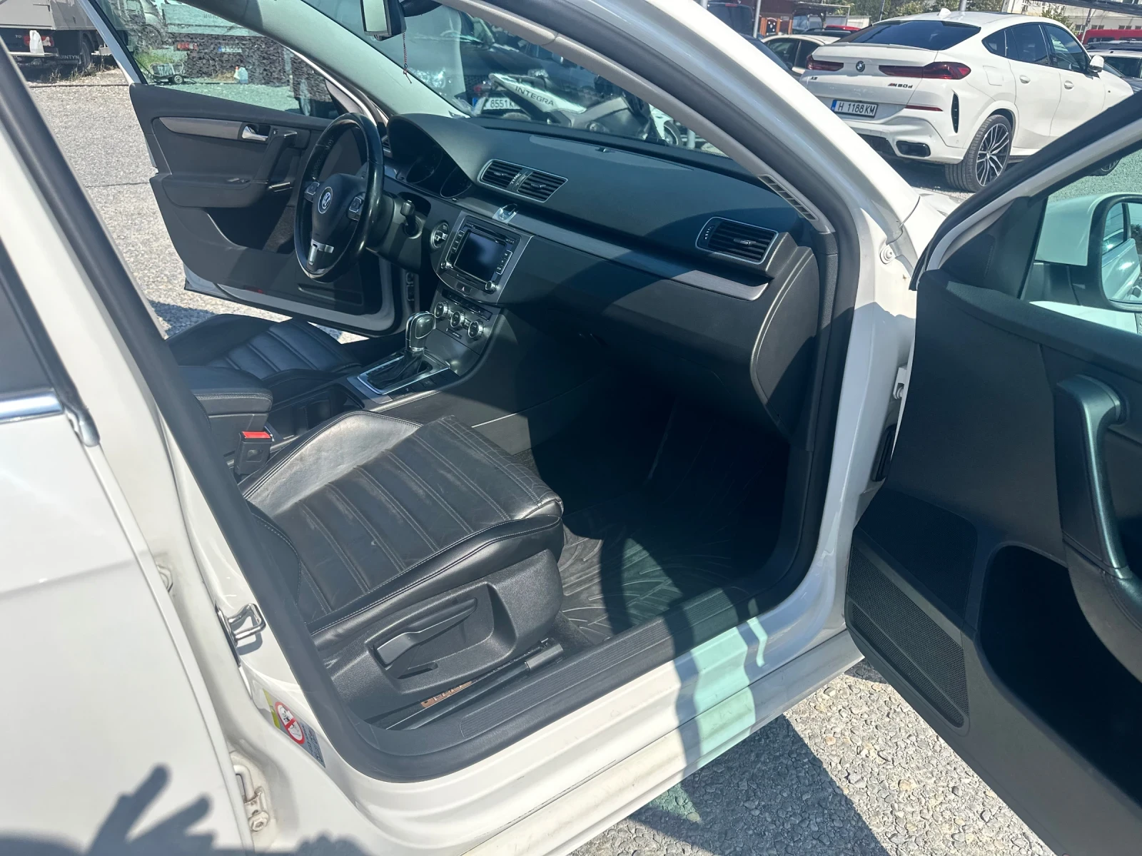 VW Passat 2.0 TDI.R.Line-4x4.170ks, снимка 10 - Автомобили и джипове - 55970950