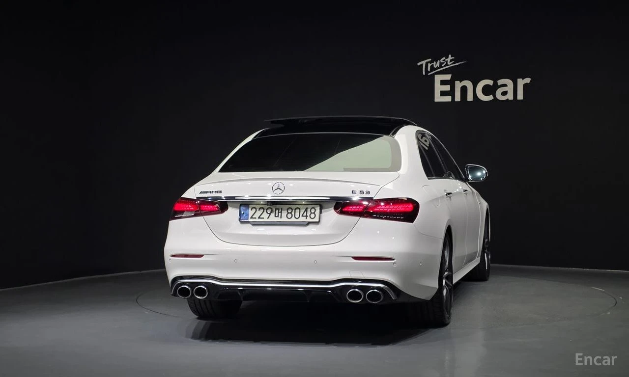 Mercedes-Benz E 53 AMG 4MATIC+ BURMESTER* ОБДУХВАНЕ* LANE* ASSIST* , снимка 4 - Автомобили и джипове - 56118171