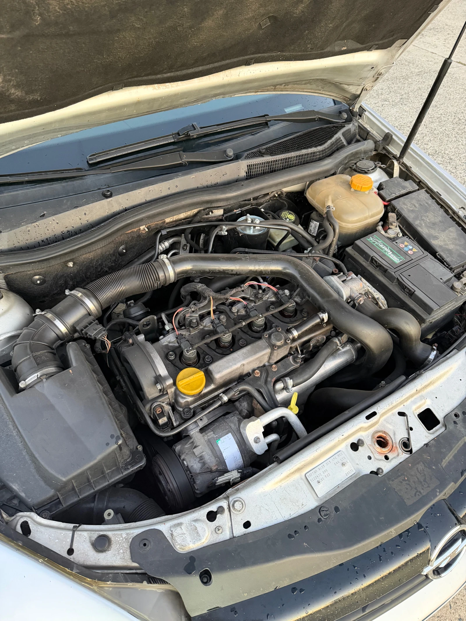 Opel Astra 1, 7cdti, снимка 10 - Автомобили и джипове - 56120568