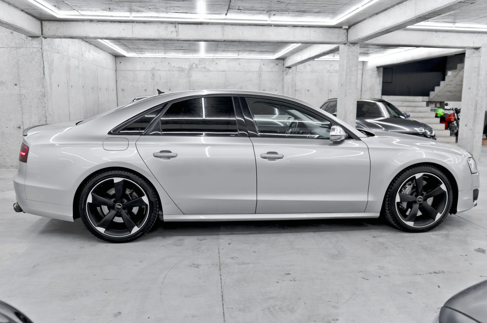 Audi S8 STAGE 2 700КС, снимка 8 - Автомобили и джипове - 56606787
