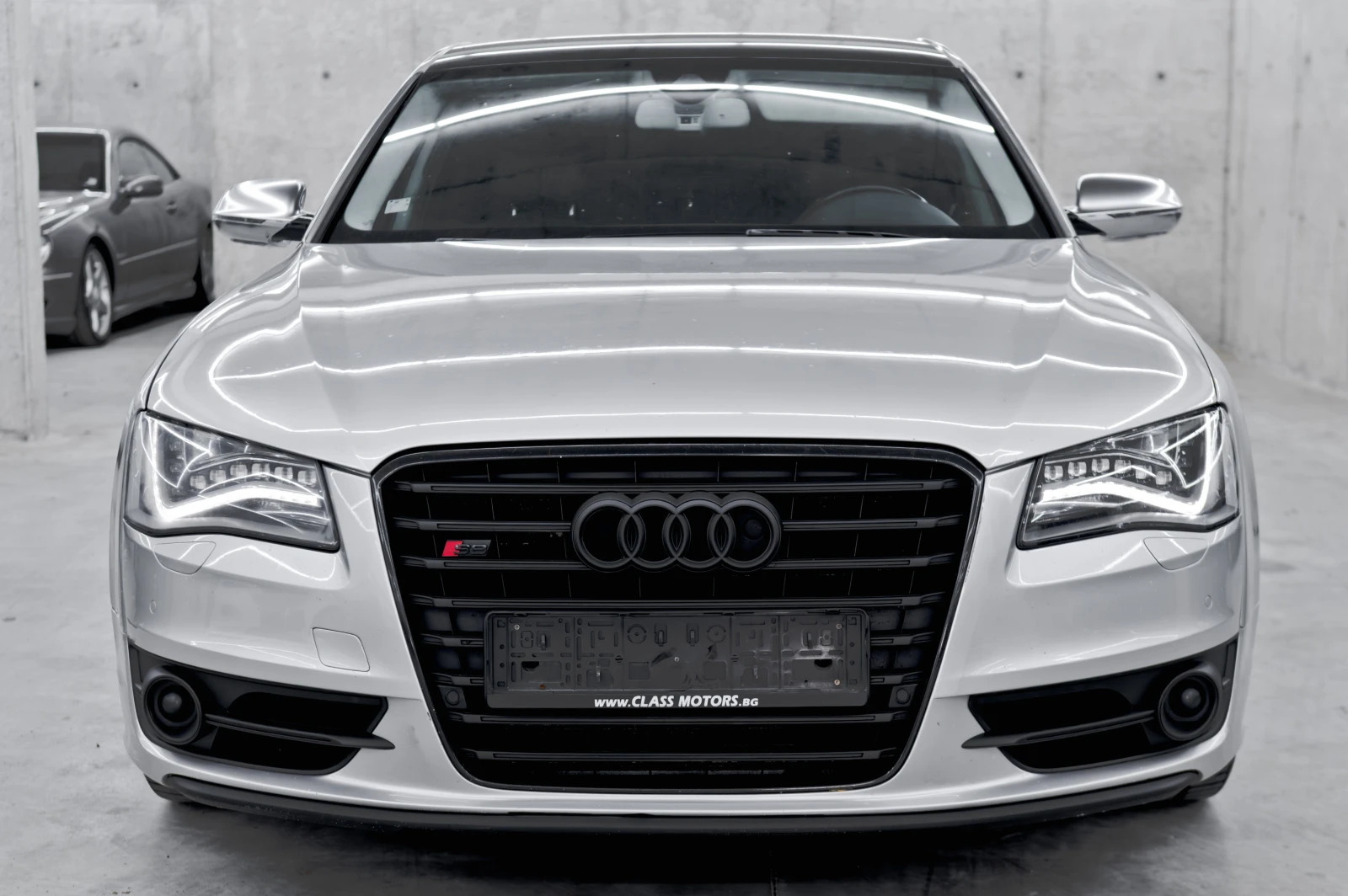 Audi S8 STAGE 2 700КС