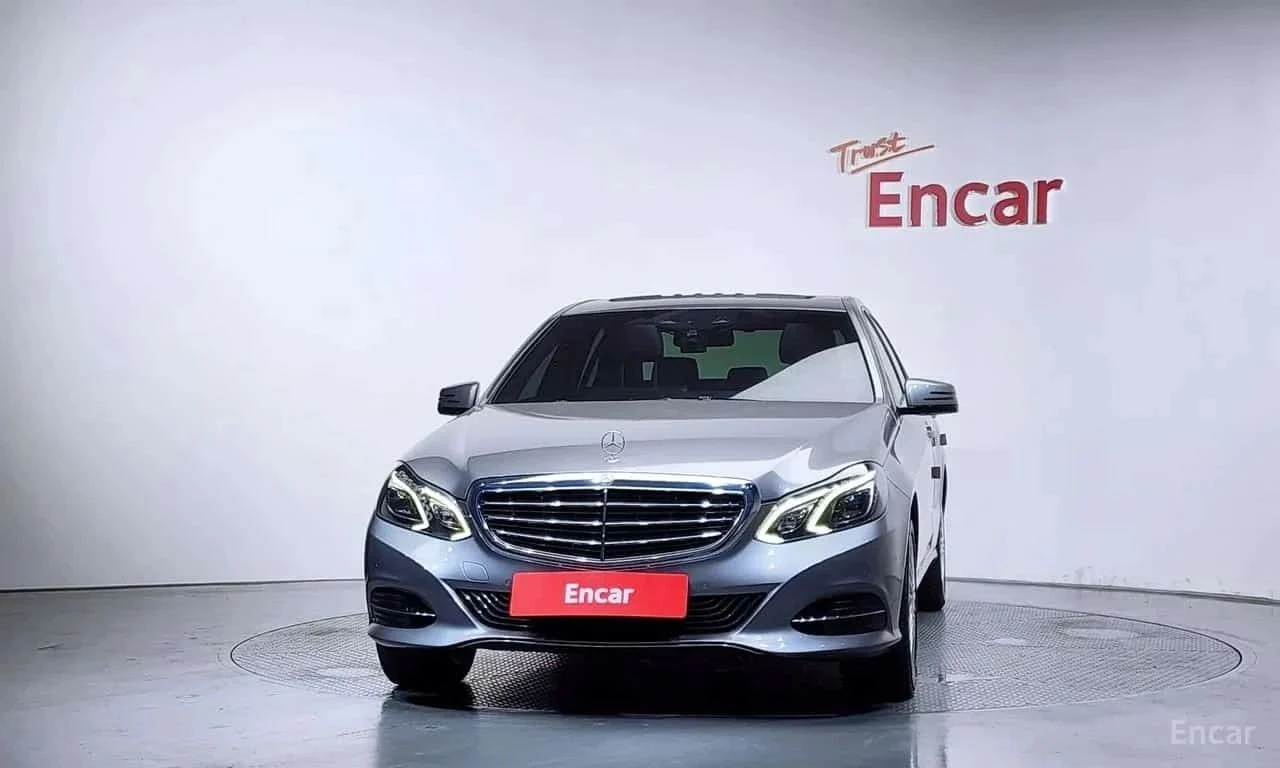 Mercedes-Benz E 300, снимка 3 - Автомобили и джипове - 56685410
