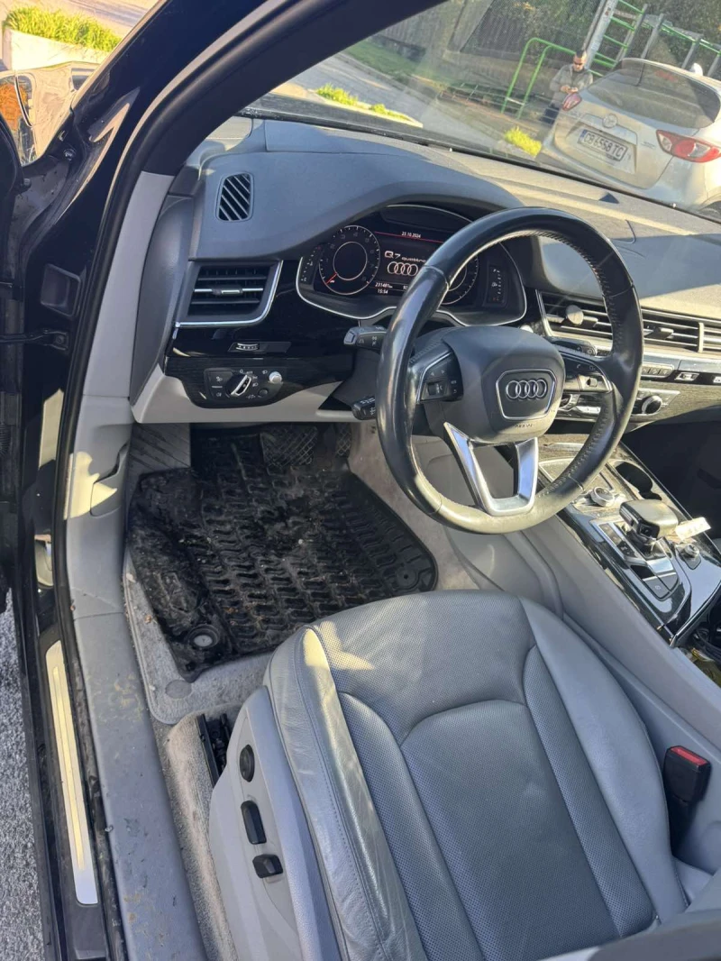 Audi Q7, снимка 6 - Автомобили и джипове - 47872015