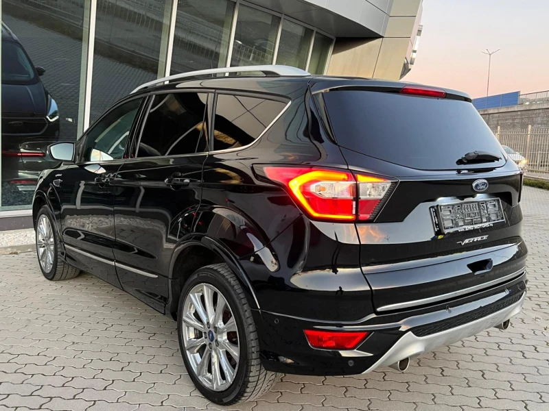 Ford Kuga 2.0TDCI 180kc 4x4 VIGNALE Keyless Панорама Led, снимка 4 - Автомобили и джипове - 49511860