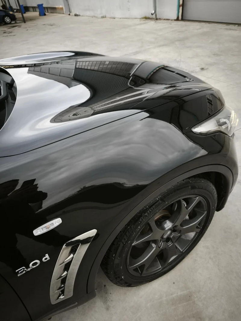 Infiniti QX70, снимка 5 - Автомобили и джипове - 49882786