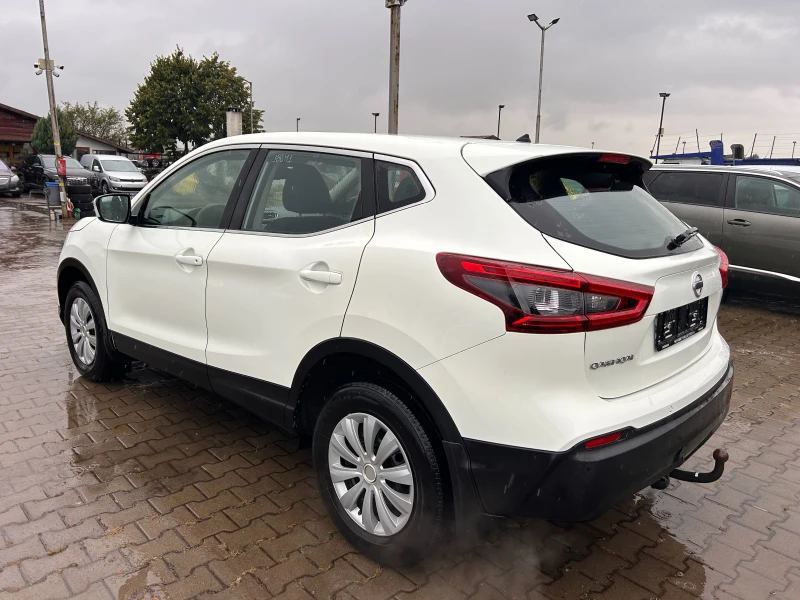 Nissan Qashqai 1.2i EURO 6, снимка 8 - Автомобили и джипове - 51922286