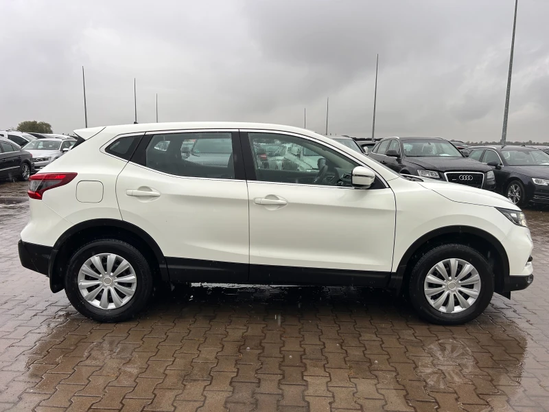 Nissan Qashqai 1.2i EURO 6, снимка 5 - Автомобили и джипове - 51922286