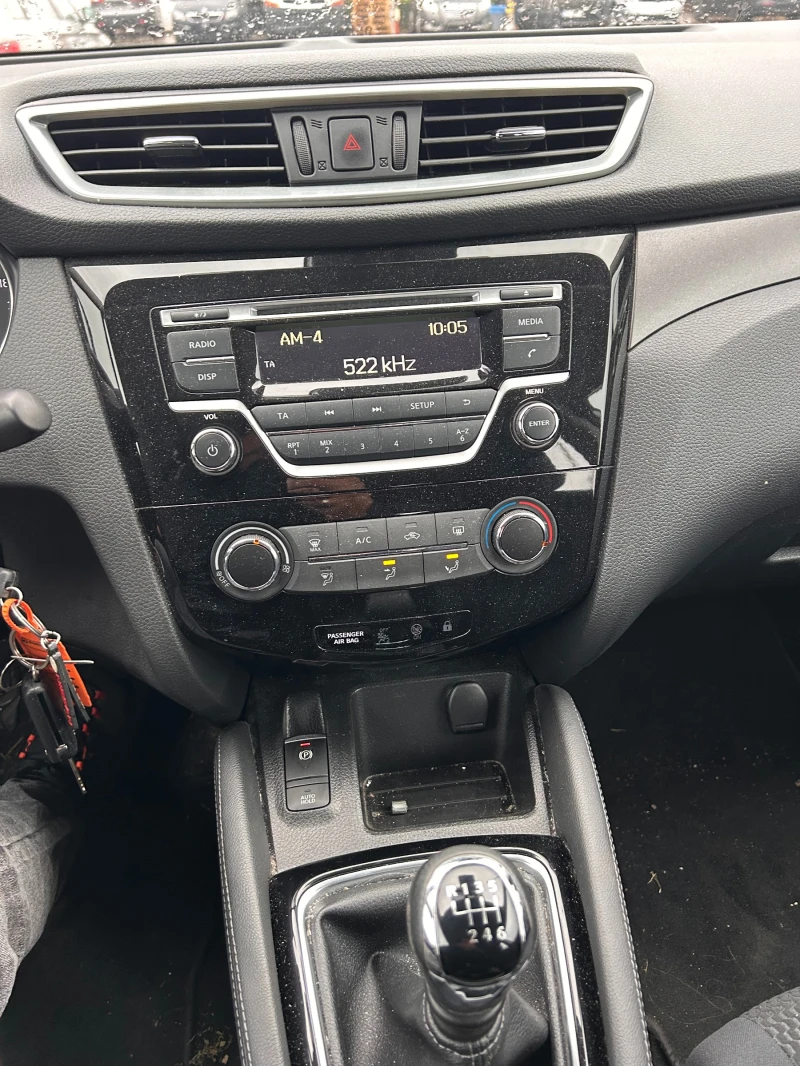 Nissan Qashqai 1.2i EURO 6, снимка 12 - Автомобили и джипове - 51922286