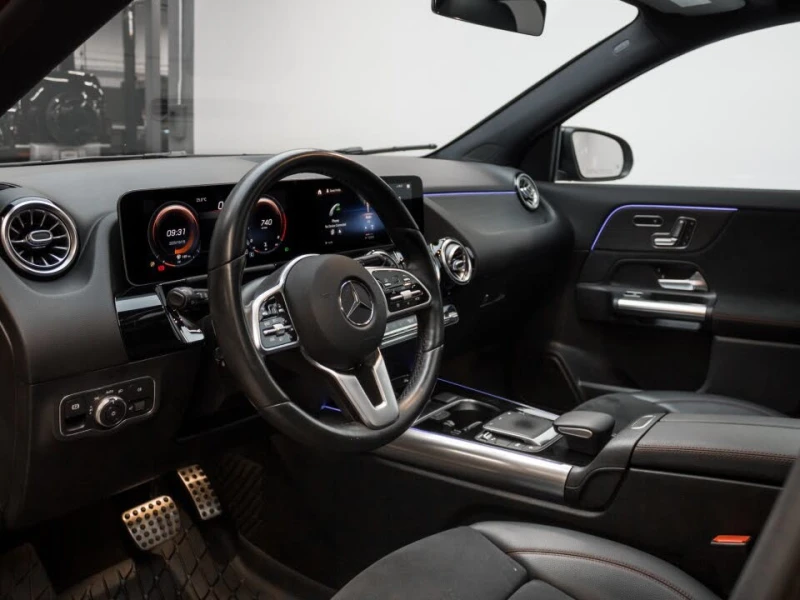 Mercedes-Benz GLA 250 4MATIC AMG* KEYLESS* ПОДГРЕВ* ПАНОРАМА* КАМЕРА, снимка 10 - Автомобили и джипове - 52565007