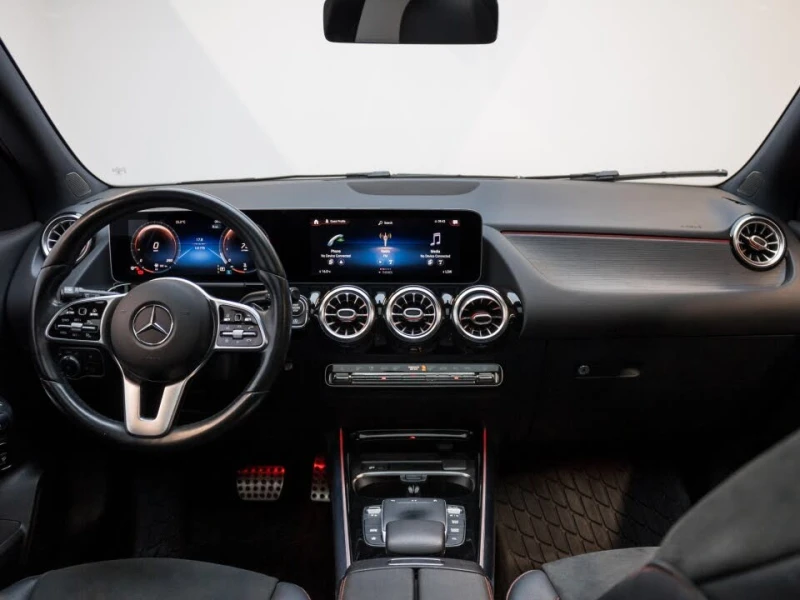 Mercedes-Benz GLA 250 4MATIC AMG* KEYLESS* ПОДГРЕВ* ПАНОРАМА* КАМЕРА, снимка 11 - Автомобили и джипове - 52565007