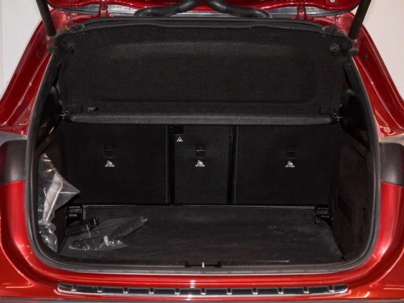 Mercedes-Benz GLA 250 4MATIC AMG* KEYLESS* ПОДГРЕВ* ПАНОРАМА* КАМЕРА, снимка 6 - Автомобили и джипове - 52565007