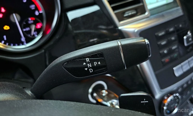 Mercedes-Benz ML 250, снимка 9 - Автомобили и джипове - 52803991