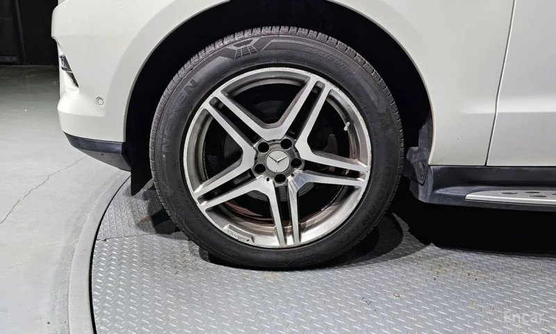 Mercedes-Benz ML 250, снимка 5 - Автомобили и джипове - 52803991