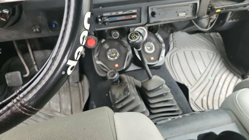 Jeep Wrangler YJ, снимка 6 - Автомобили и джипове - 52944732