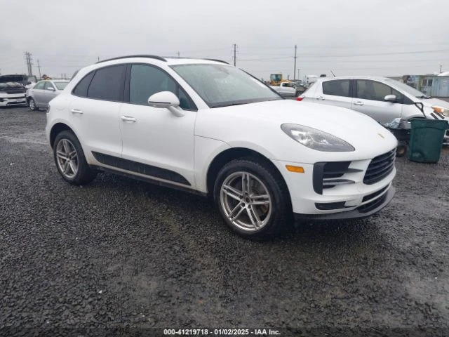 Porsche Macan Минимална щета, сервизна история, снимка 2 - Автомобили и джипове - 49070076