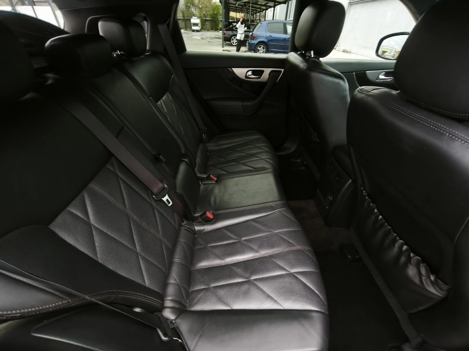 Infiniti QX70 | Mobile.bg � ����������� 13