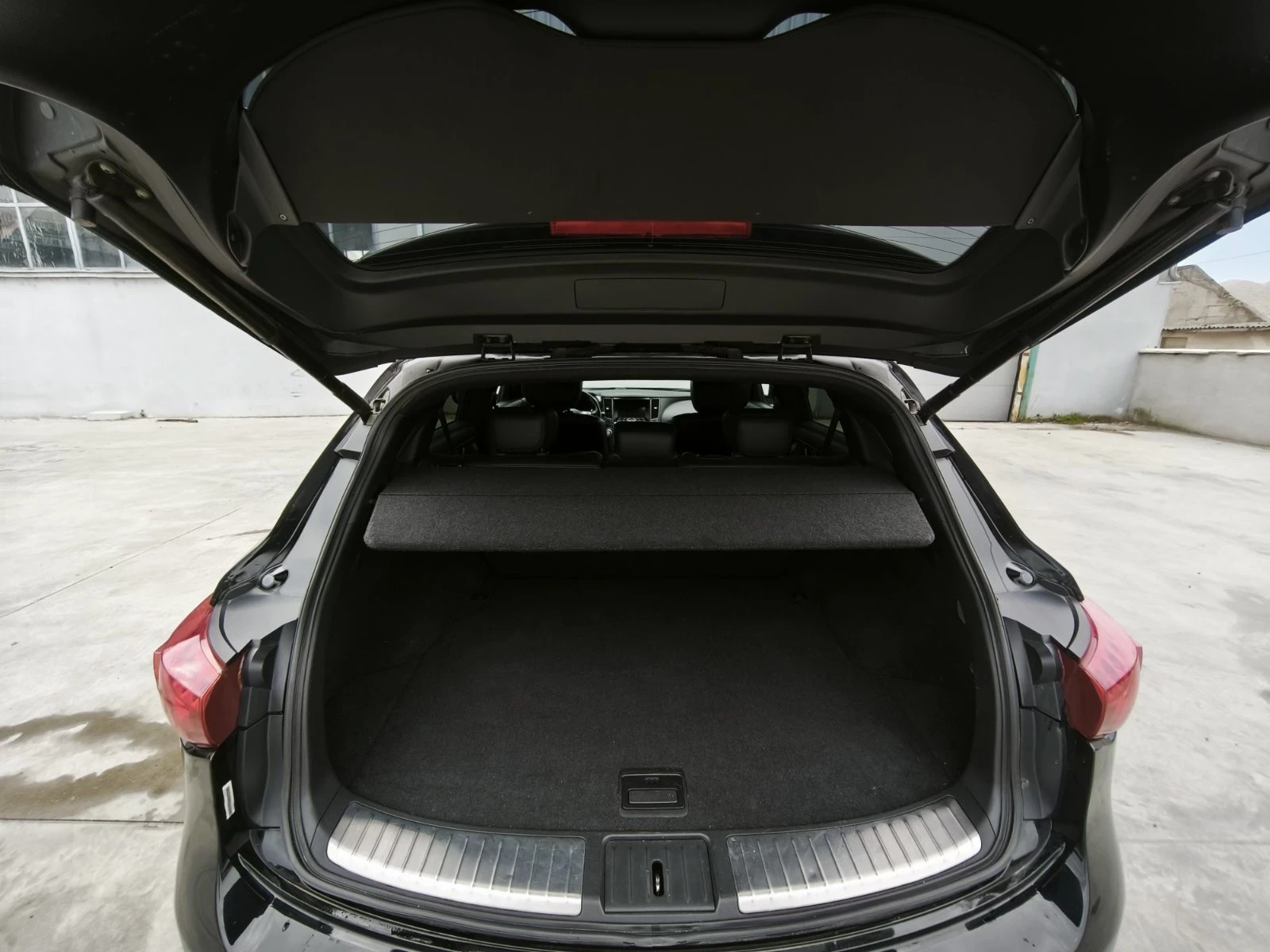 Infiniti QX70 | Mobile.bg � ����������� 14