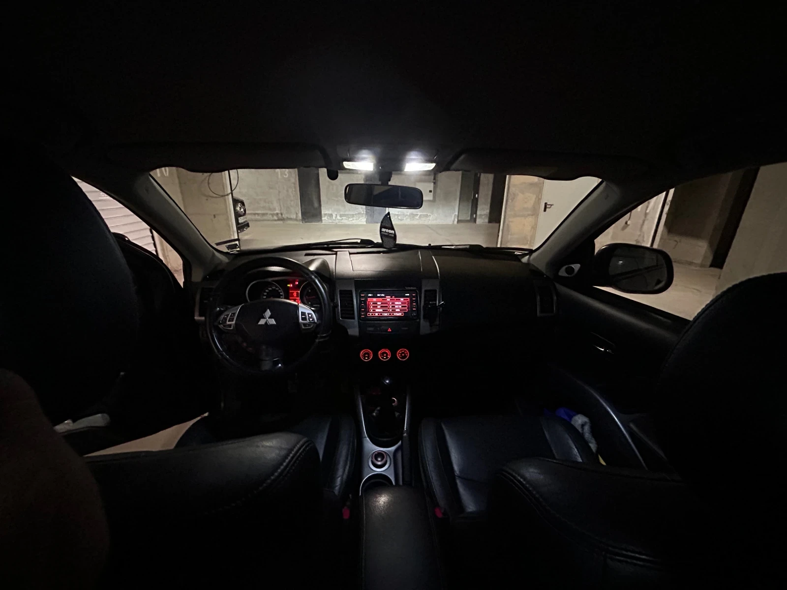 Mitsubishi Outlander Navi Keyless 4x4 - изображение 10