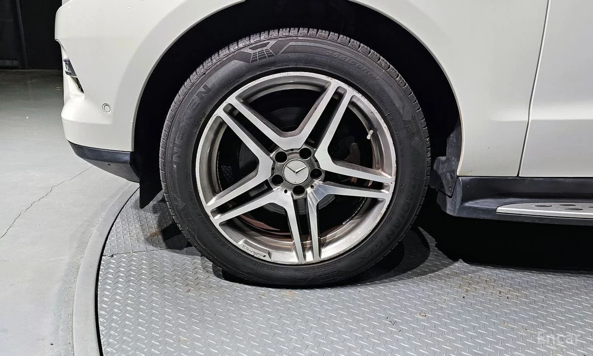 Mercedes-Benz ML 250  - изображение 5