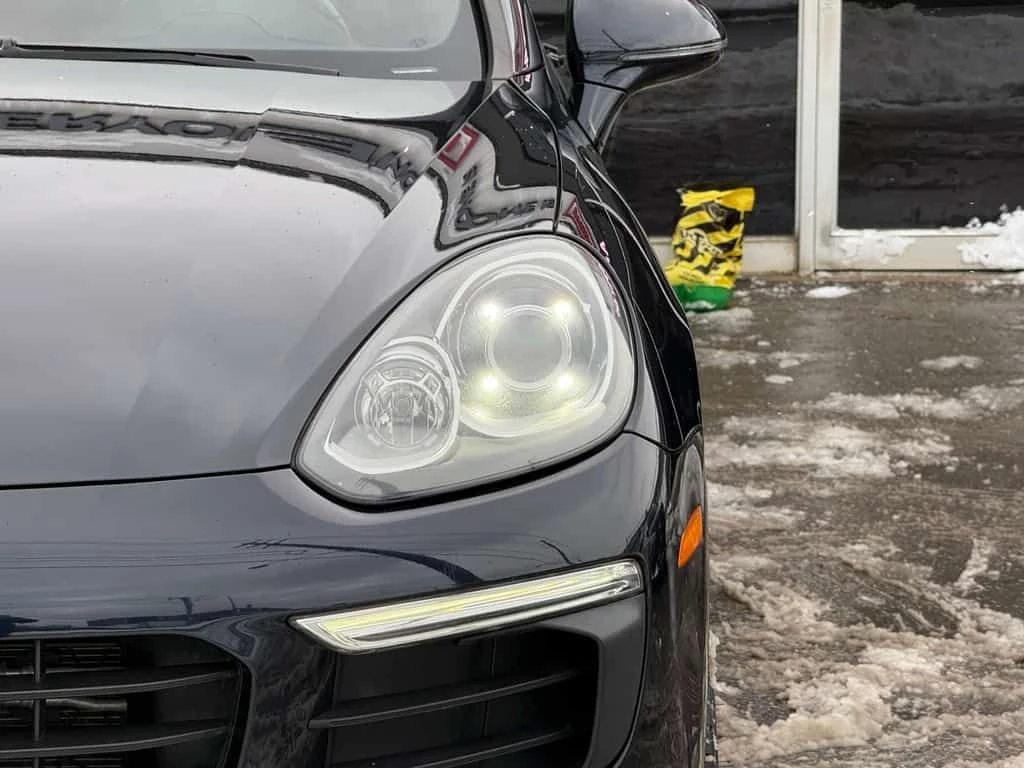 Porsche Cayenne * | PREMIUM | BOSE | PANO | RED LEATHER * CARFAX * - изображение 5