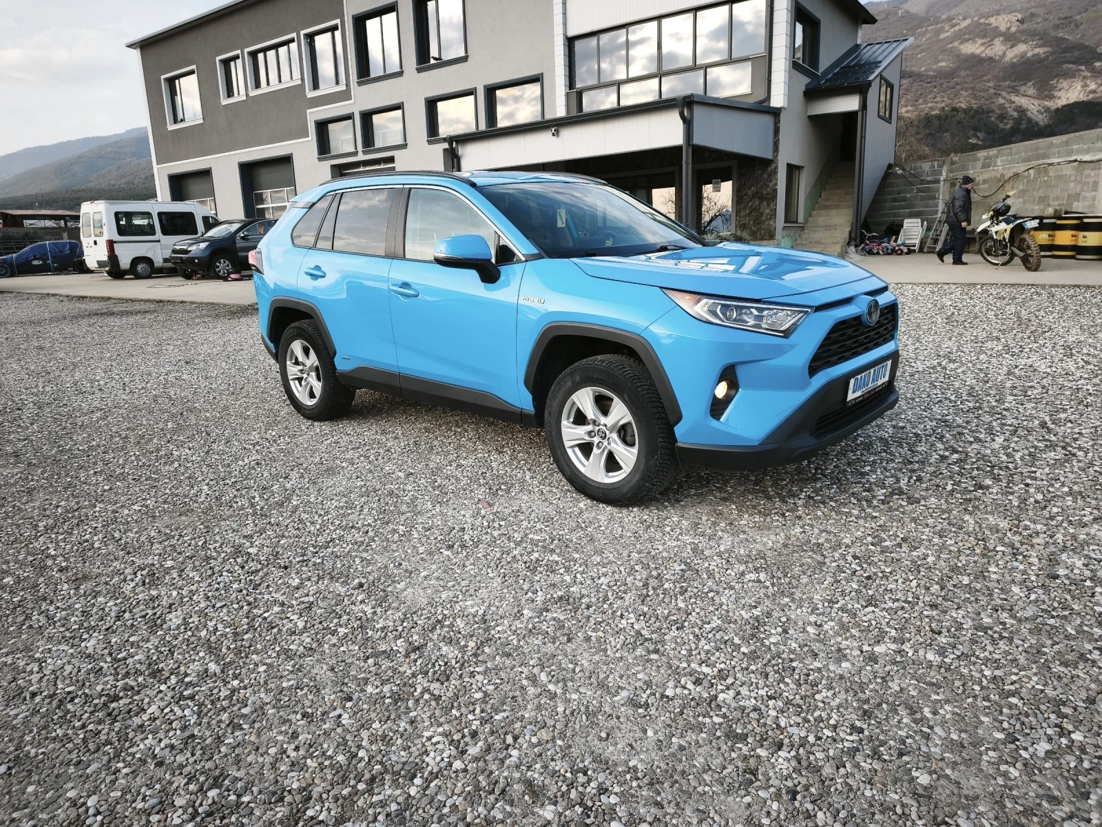 Toyota Rav4 Hibrit 4x4 - изображение 7
