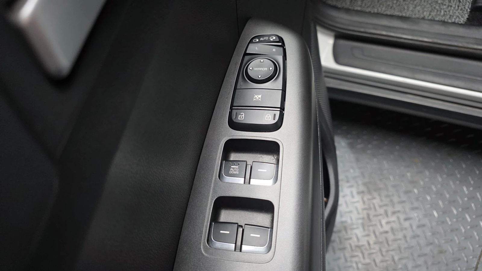 Kia Sportage 2.0 2WD PRESTIGE autogeorge.com, снимка 13 - Автомобили и джипове - 54132160