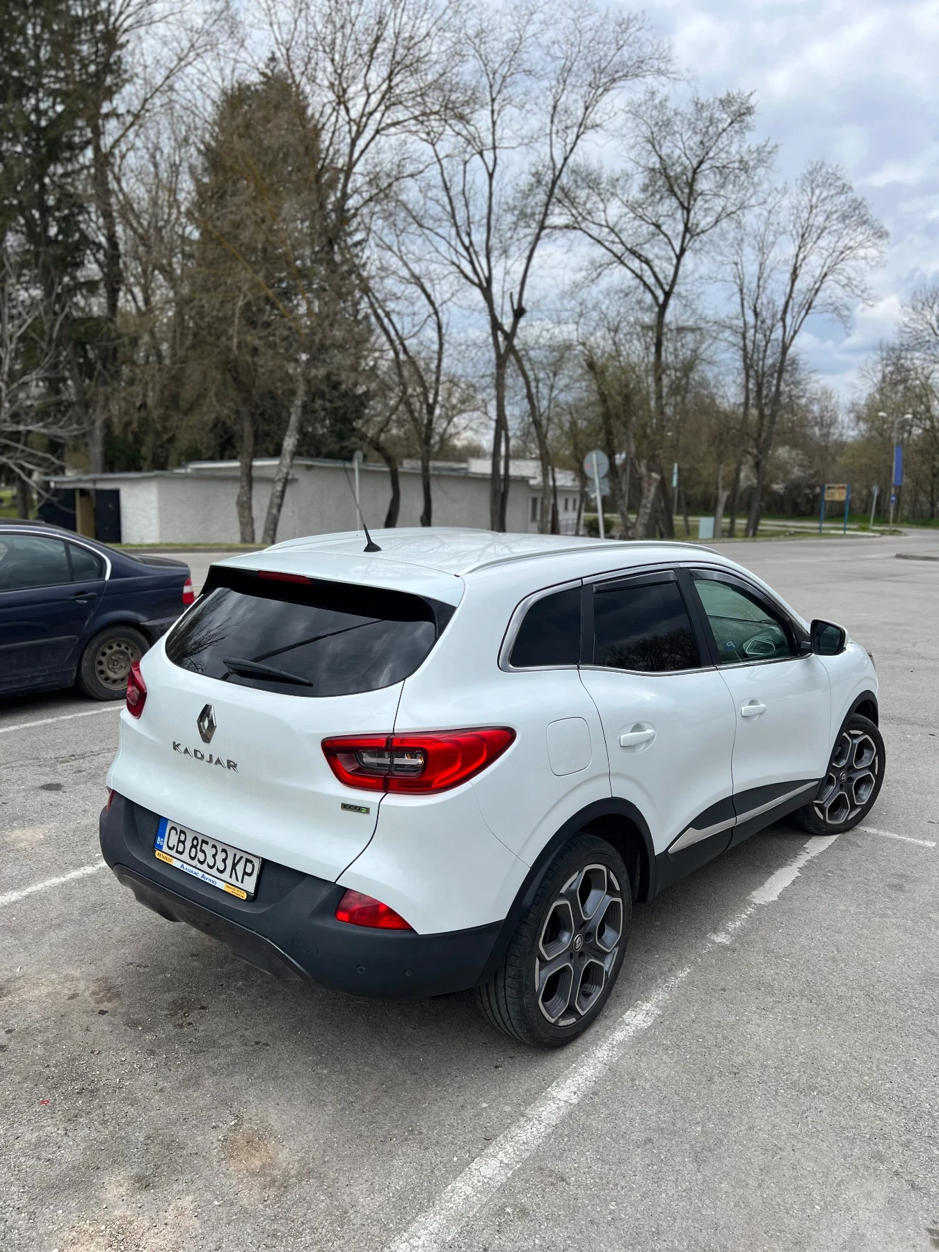 Renault Kadjar 1.5DCI EURO6 Navi, снимка 3 - Автомобили и джипове - 54148152