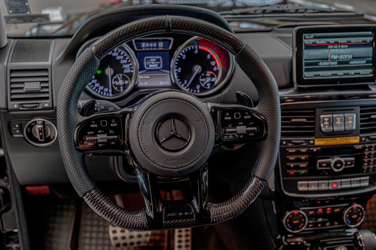 Mercedes-Benz G 350 BRABUS/57 000 КМ/Камера/Подгрев/Печка/Memory, снимка 10 - Автомобили и джипове - 54459478