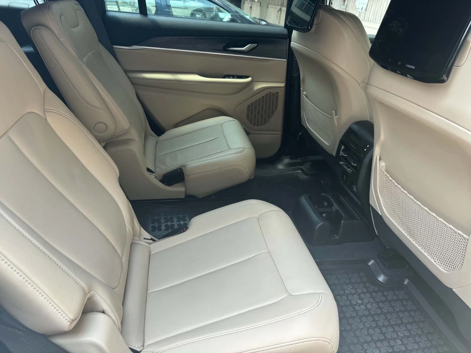 Jeep Grand cherokee, снимка 13 - Автомобили и джипове - 54825108