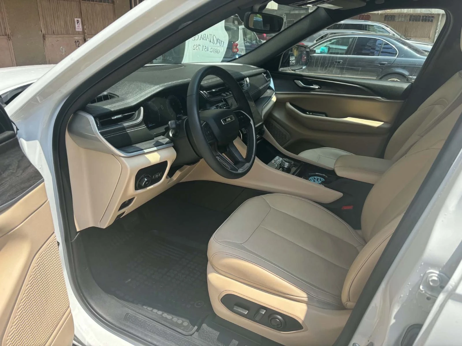 Jeep Grand cherokee, снимка 7 - Автомобили и джипове - 54825108