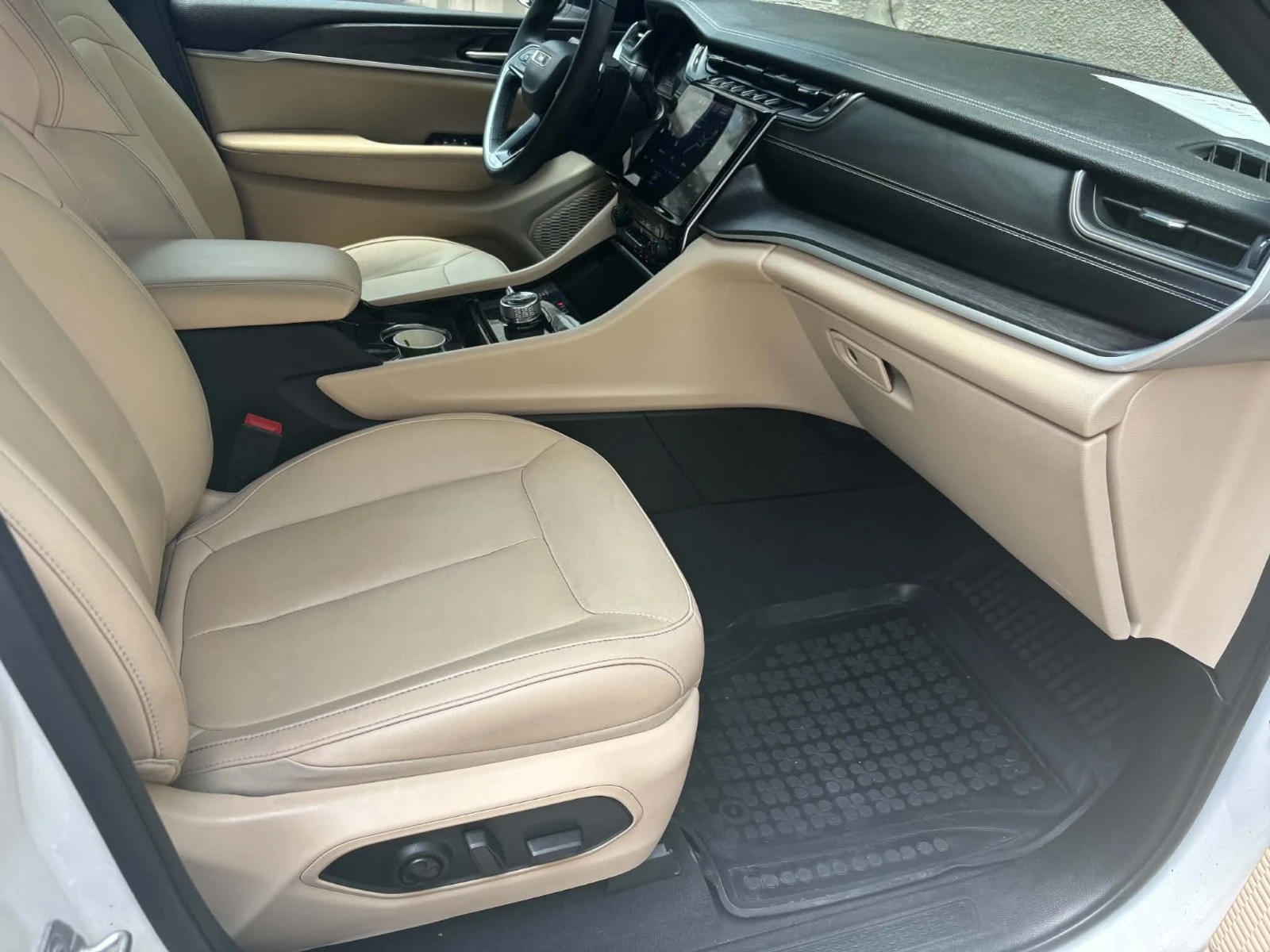 Jeep Grand cherokee, снимка 10 - Автомобили и джипове - 54825108