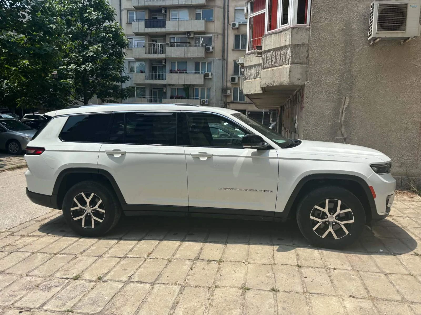 Jeep Grand cherokee, снимка 3 - Автомобили и джипове - 54825108