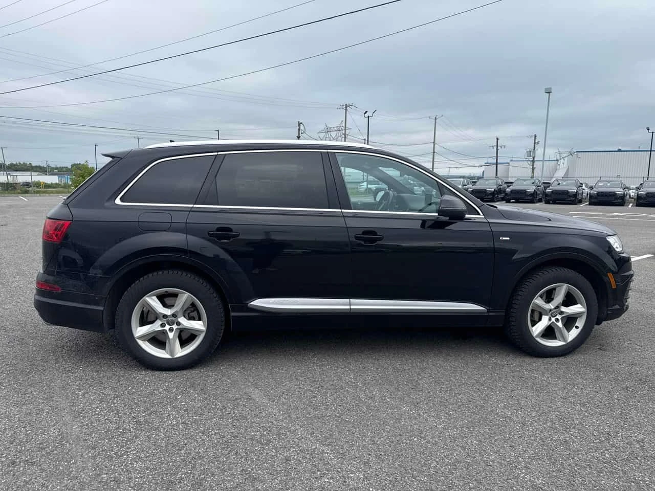 Audi Q7  3.0T Progressiv  / 360 КАМЕРА / ОБДУХВАНЕ /CARFAX, снимка 3 - Автомобили и джипове - 55531564