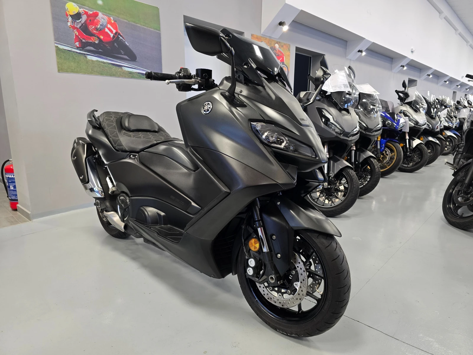 Yamaha T-max 560ie, ABS-TCS, Keyless! - изображение 2