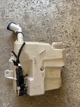 Fоrd Focus MK3 2012-2017г казанче за чистачки, снимка 1