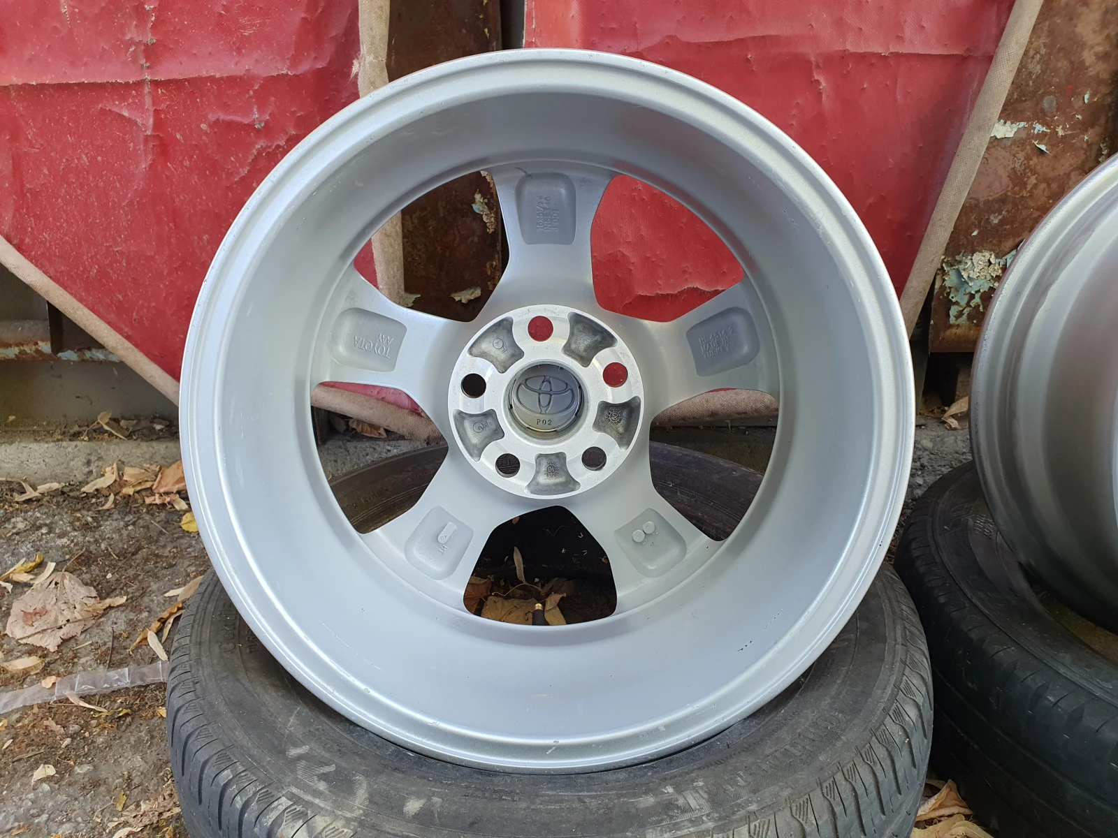 Джанти за Toyota Auris, снимка 10 - Гуми и джанти - 55236566