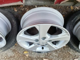 ������ �� Toyota Auris | Mobile.bg � ����� ������ 5
