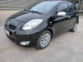 Toyota Yaris 1.3i 153000km, снимка 2