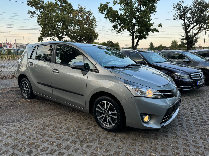 Toyota Verso 1.8 16V SPORT, снимка 6 - Автомобили и джипове - 46685227