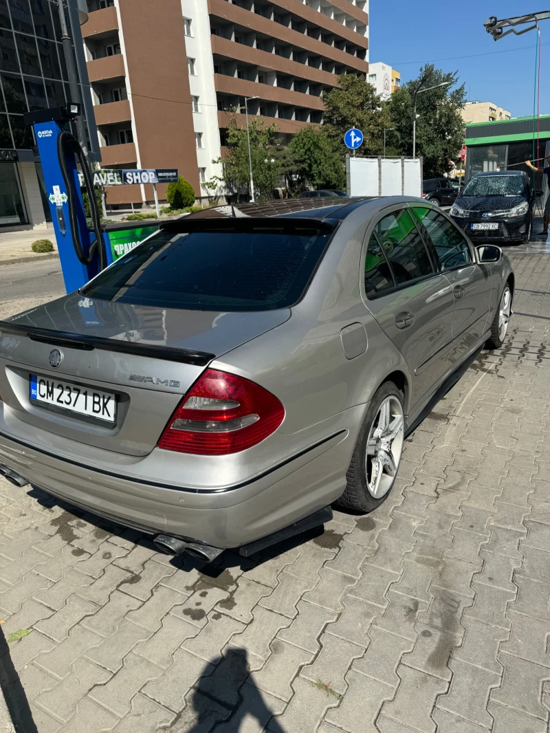 Mercedes-Benz E 500, снимка 5 - Автомобили и джипове - 47168712