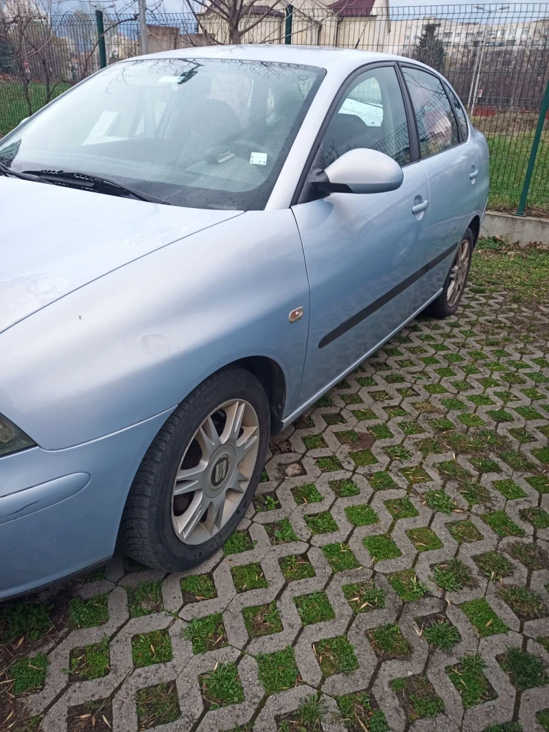 Seat Cordoba, снимка 3 - Автомобили и джипове - 49544201