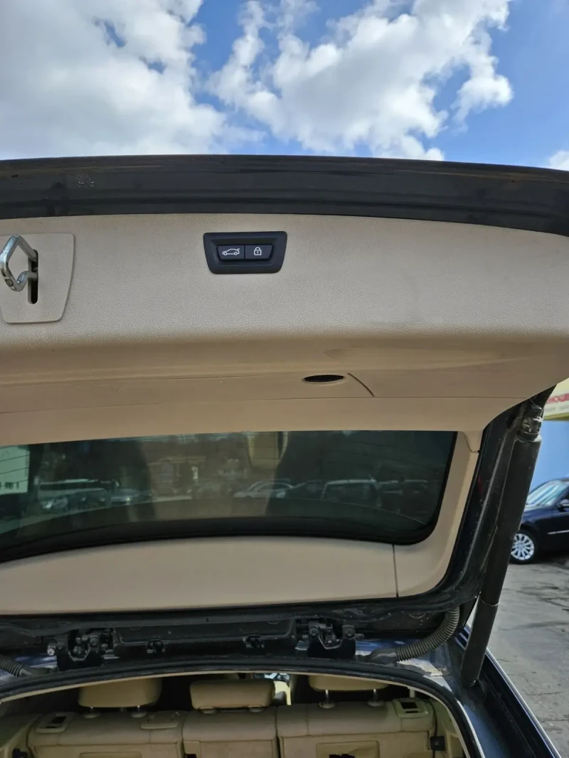 BMW 330 330, снимка 11 - Автомобили и джипове - 49711334