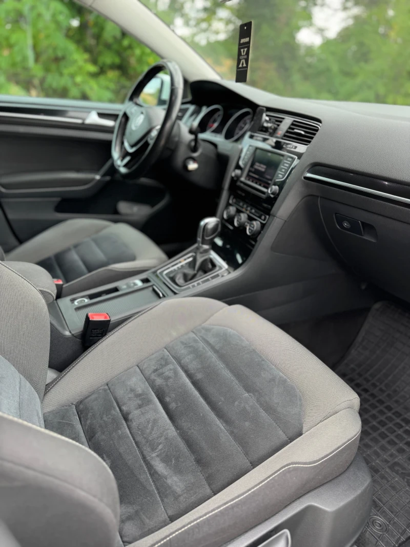 VW Golf 7 HIGHLINE 1.6 110 h.p., снимка 11 - Автомобили и джипове - 52150295