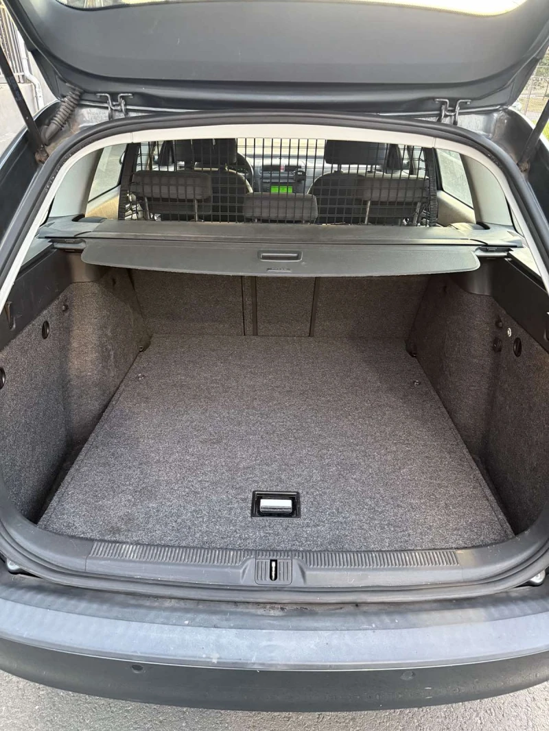 Skoda Octavia 1.6, снимка 7 - Автомобили и джипове - 52470927