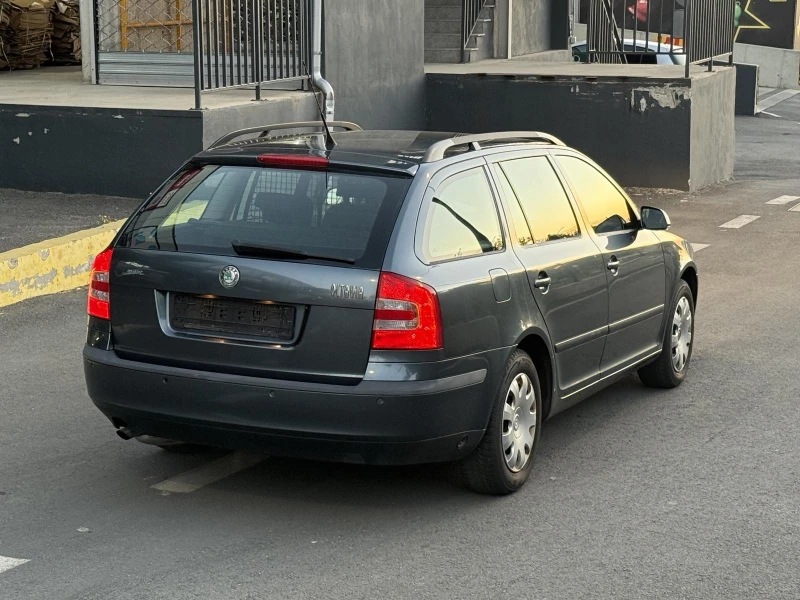 Skoda Octavia 1.6, снимка 5 - Автомобили и джипове - 52470927