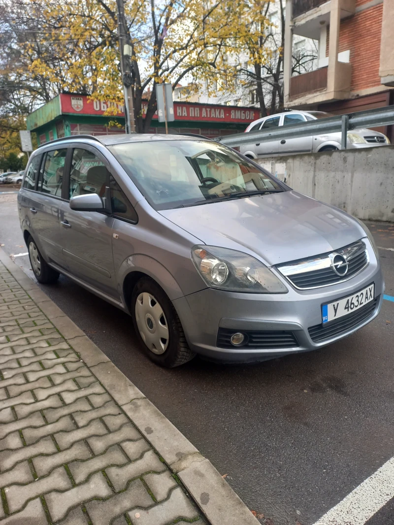 Opel Zafira 1.8 140 hp бензин-газ 7-местен , снимка 4 - Автомобили и джипове - 52553405