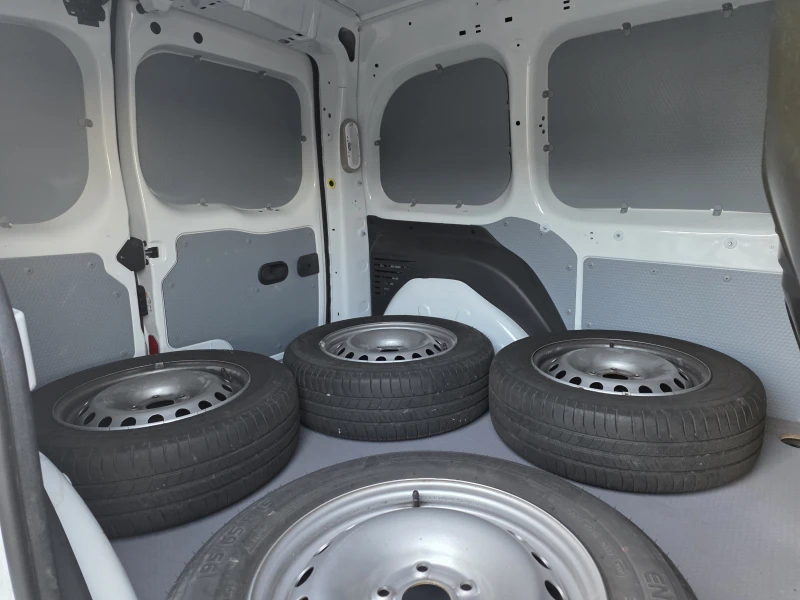 Renault Kangoo VAN dCi 95, снимка 15 - Автомобили и джипове - 52710818
