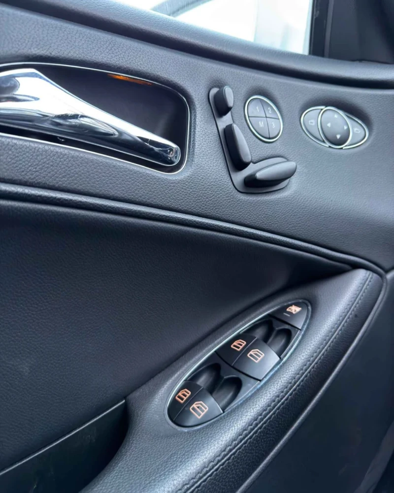 Mercedes-Benz CLS 500 550 * * CARFAX * * АВТО КРЕДИТ * * , снимка 6 - Автомобили и джипове - 52902918