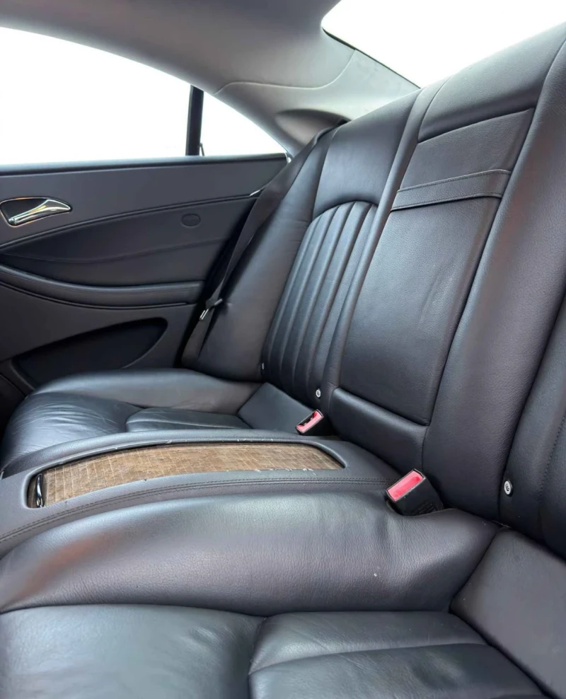 Mercedes-Benz CLS 500 550 * * CARFAX * * АВТО КРЕДИТ * * , снимка 8 - Автомобили и джипове - 52902918