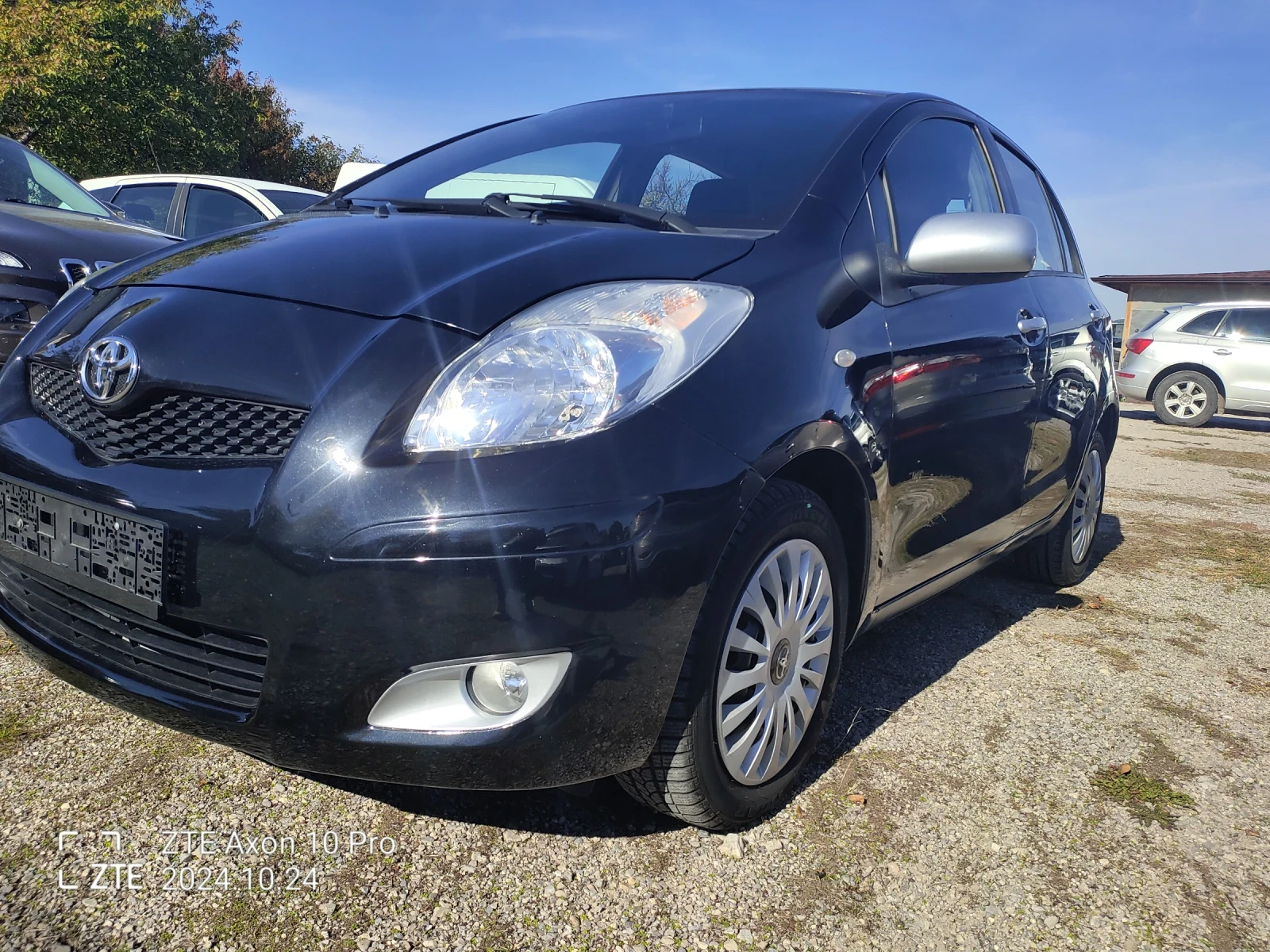 Toyota Yaris 1.3i 153000km - изображение 2